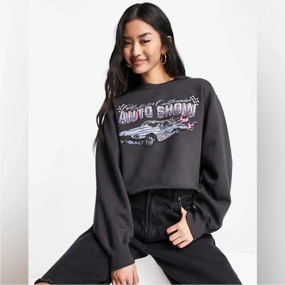 Hollister Graphic Car Show Gray‎ Cropped Sweatshirt, M